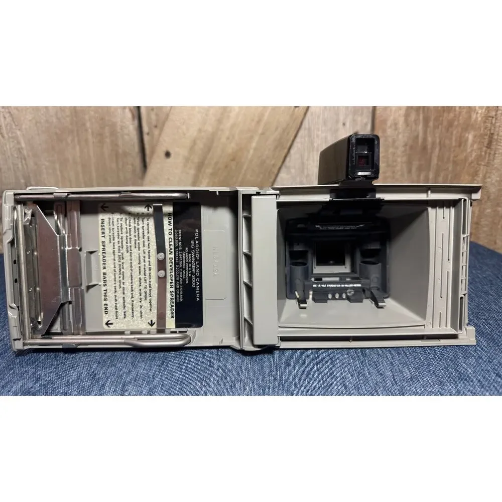 Vtg 60s Polaroid Big Swinger 3000 Beige Instant Camera Big Swinger Untested